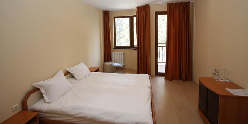 בורובץ Iceberg Hotel מראה חיצוני תמונה