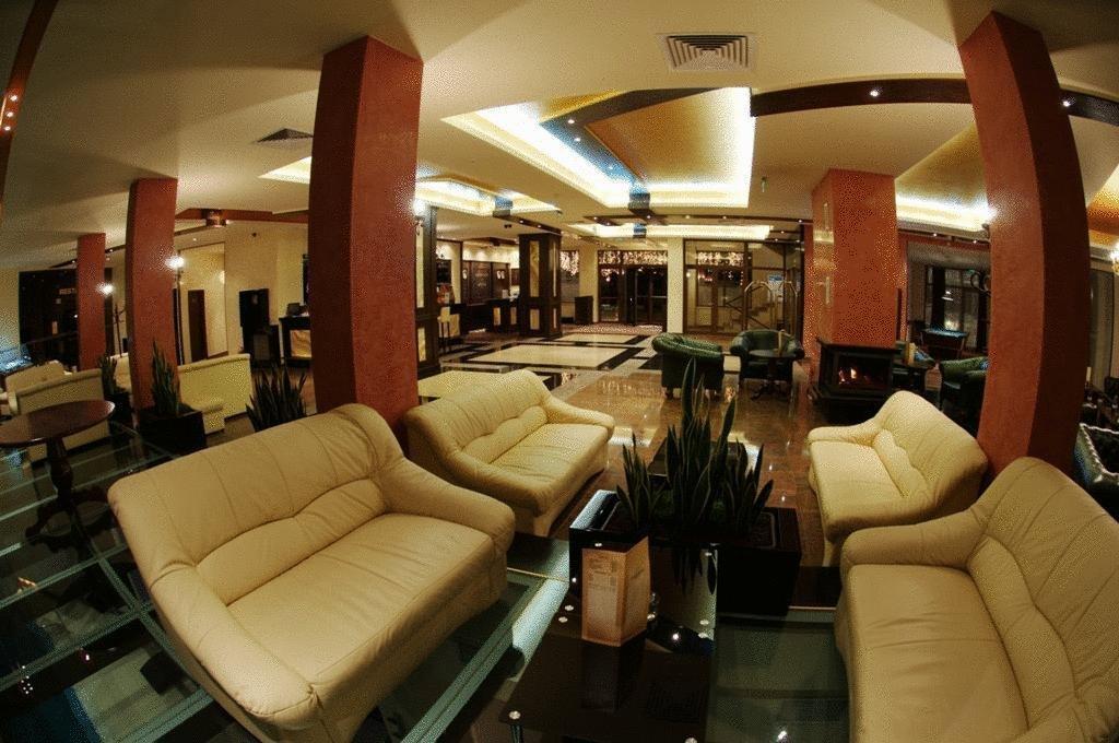 בורובץ Iceberg Hotel מראה חיצוני תמונה