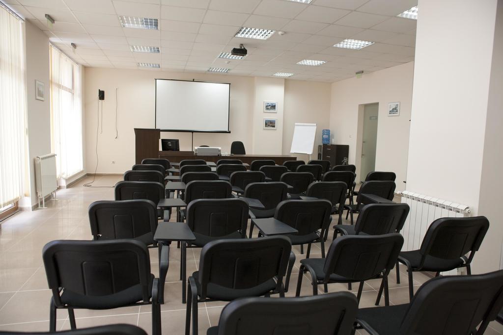 בורובץ Iceberg Hotel מראה חיצוני תמונה