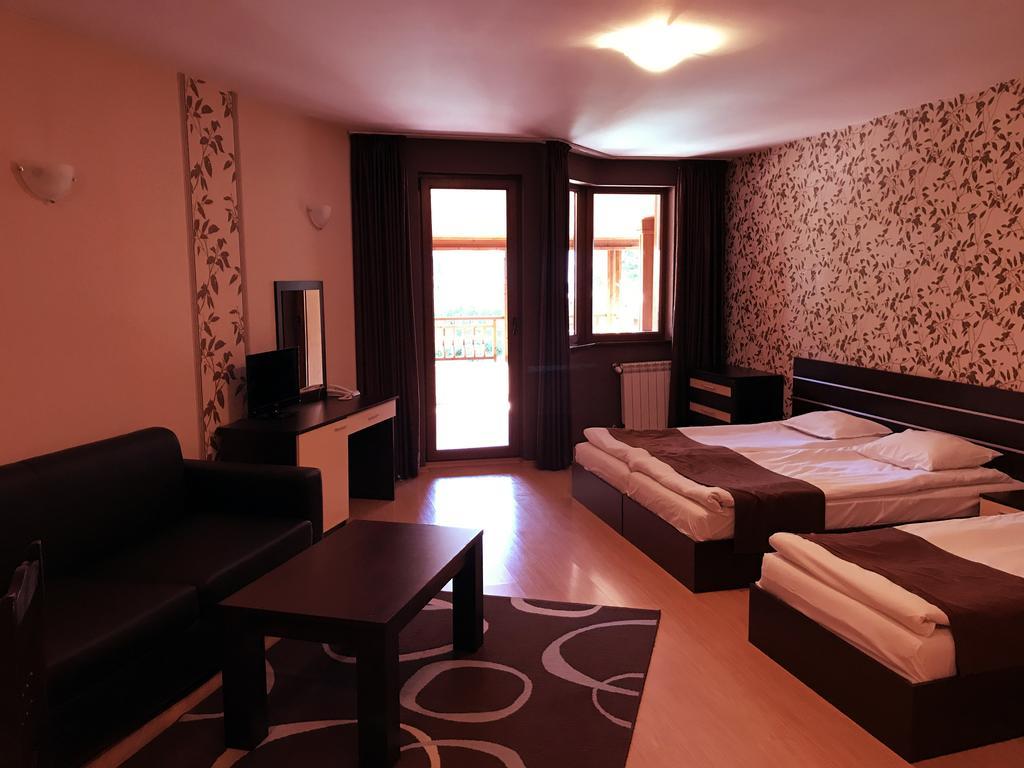 בורובץ Iceberg Hotel מראה חיצוני תמונה