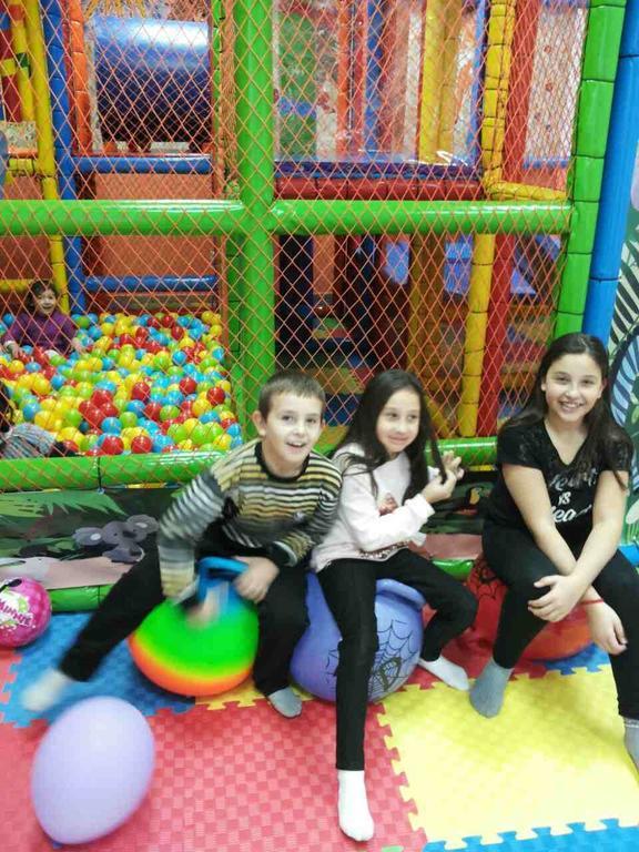 בורובץ Iceberg Hotel מראה חיצוני תמונה