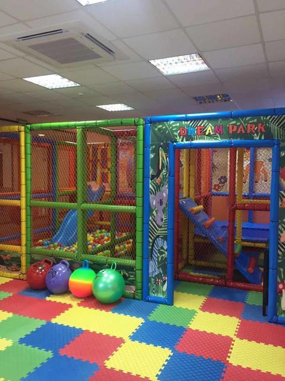 בורובץ Iceberg Hotel מראה חיצוני תמונה