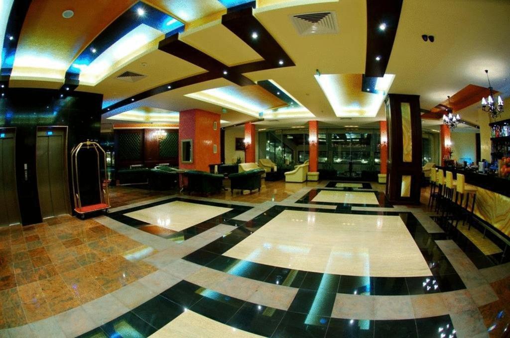 בורובץ Iceberg Hotel מראה חיצוני תמונה