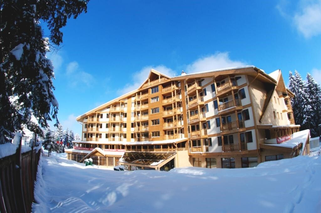בורובץ Iceberg Hotel מראה חיצוני תמונה